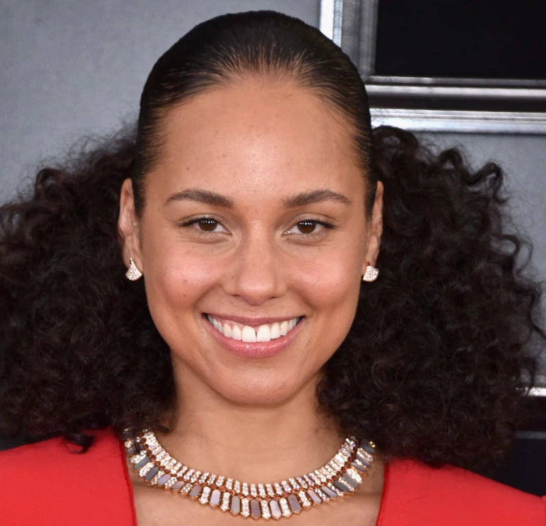 alicia keys teeth in 2019