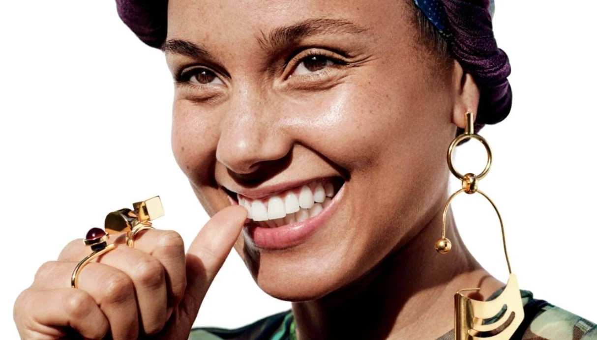 alicia keys teeth