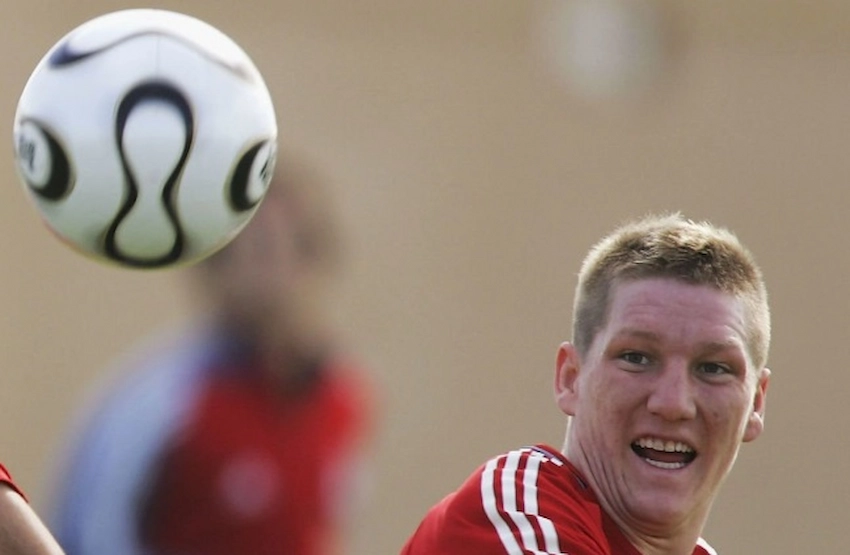 bastian schweinsteiger teeth