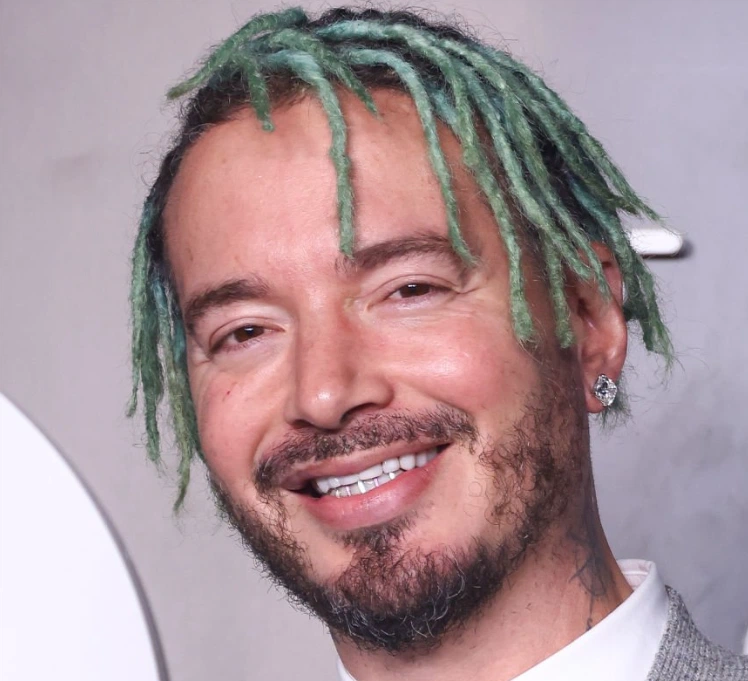 j balvin dişleri 2025