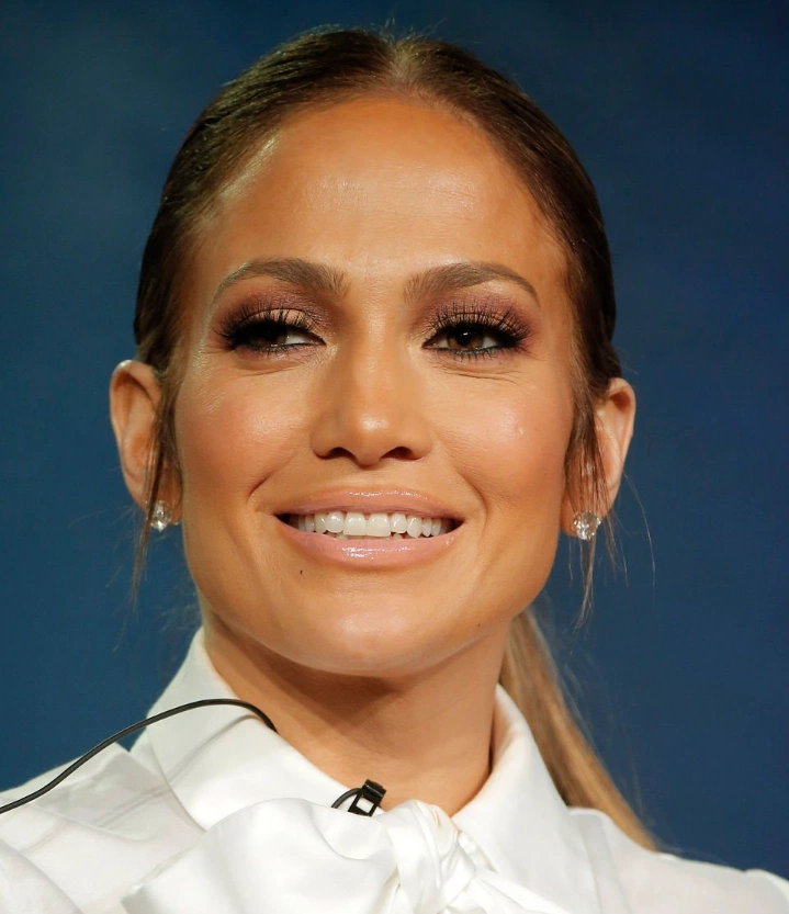 jennifer lopez teeth in 2017