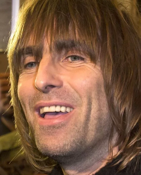 liam gallagher zähne