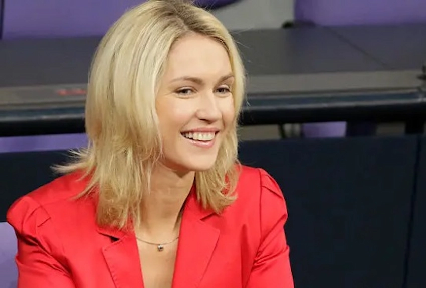 manuela schwesig teeth