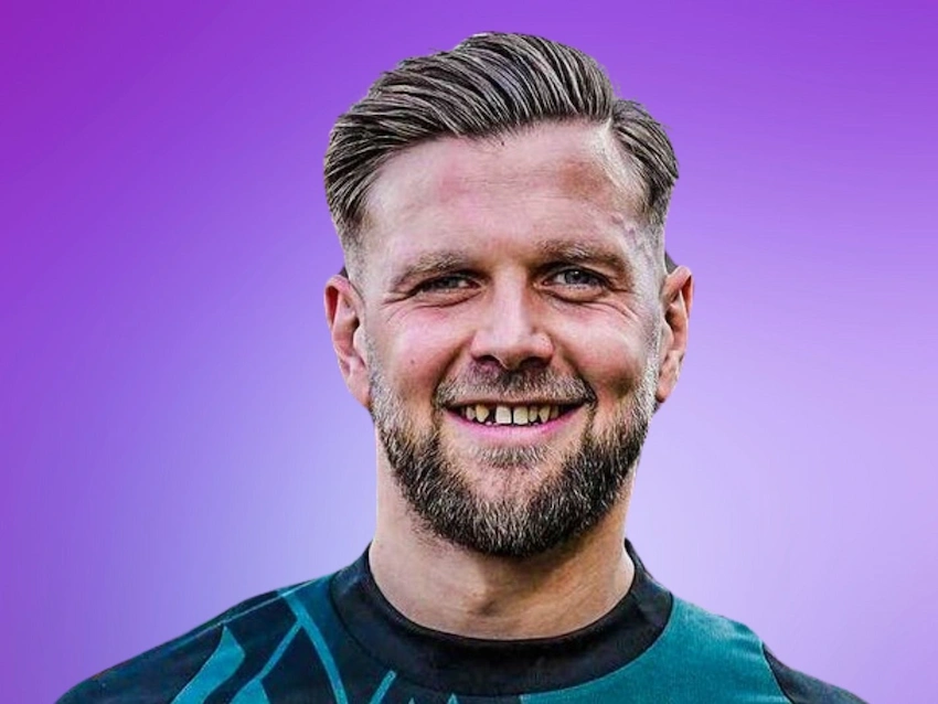 niclas füllkrug smile