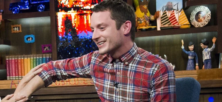 elijah wood teeth in 2010
