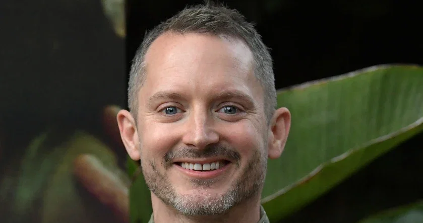 elijah wood teeth in 2025