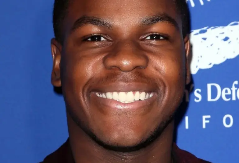 john boyega teeth in 2010