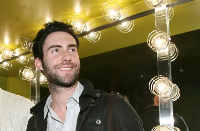 adam levine teeth in 2005