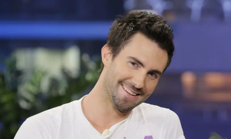 adam levine teeth in 2010