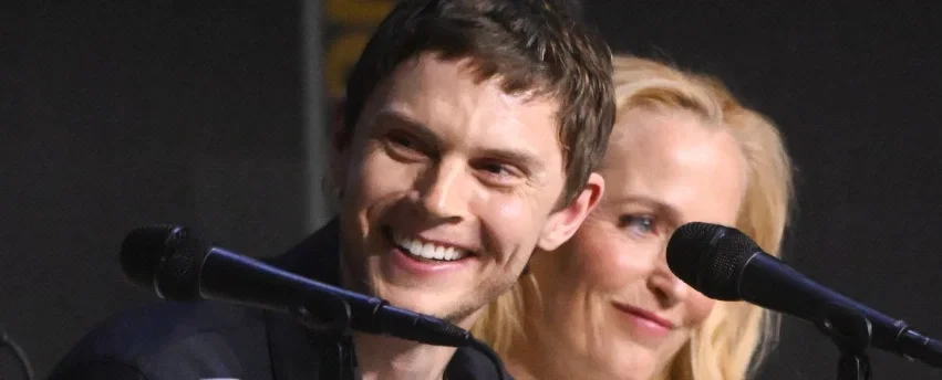 evan peters teeth in 2025