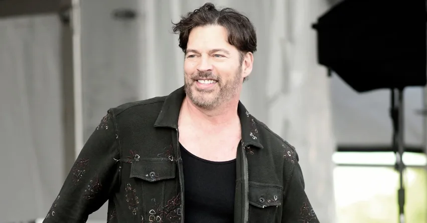 harry connick jr teeth in 2025