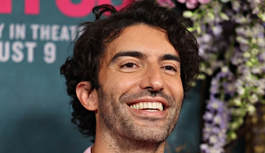 justin baldoni Hollywood Smile